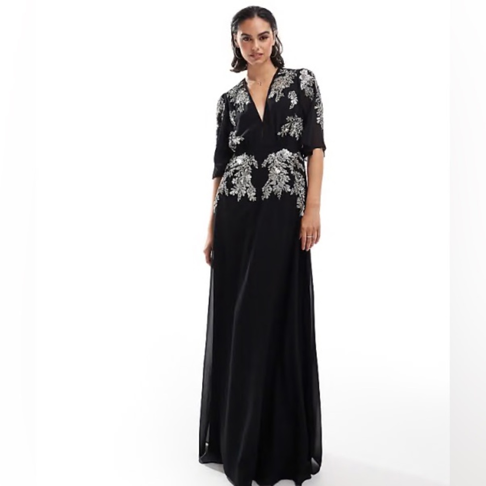 Hope & Ivy Flutter Sleeve Beaded Dress